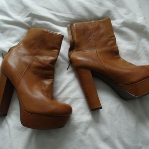 Steve Madden Platform Heel Boots